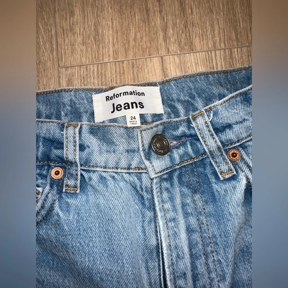 Reformation Light Blue Straight Leg Jeans size 24 - Picture 8 of 14
